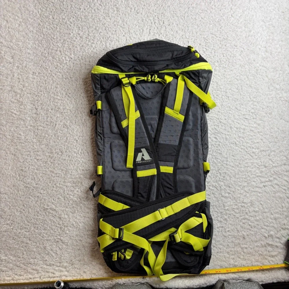 Eddie Bauer First Ascent Bacon 28L Backpack Black Green Hiking Pack